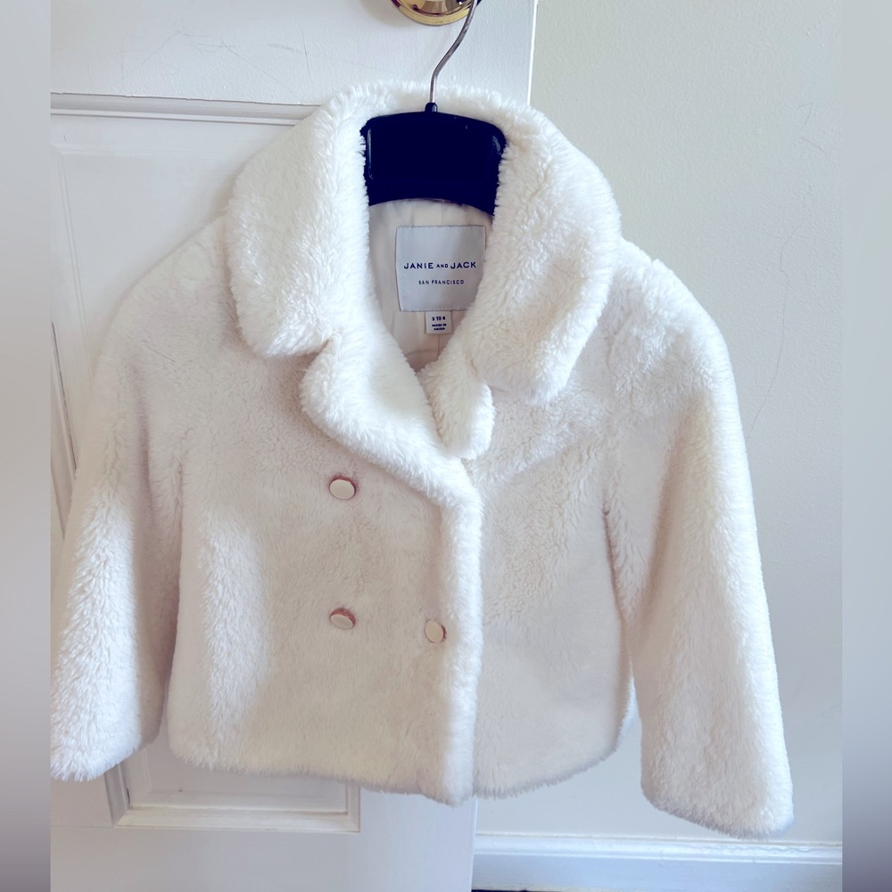 Janie and Jack faux fur white coat - Picture 2 of 4
